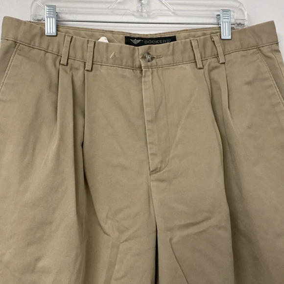 Dockers Men's khakis chinos Size 36 Trousers - Picture 2 of 10